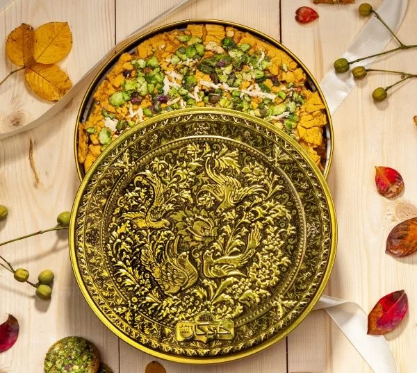 سوهان رویال پسته بادام ۸۰۰ گرم